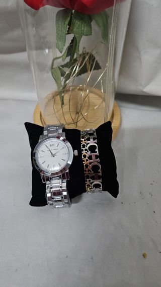 Reloj y pulsera a juego