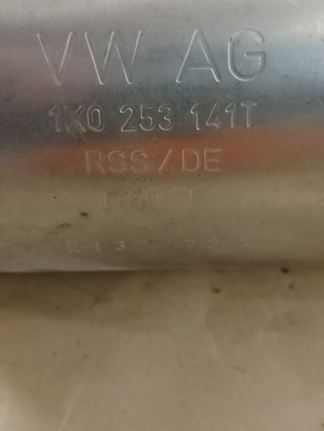 Abrazadera y no de escape 1k0253141t