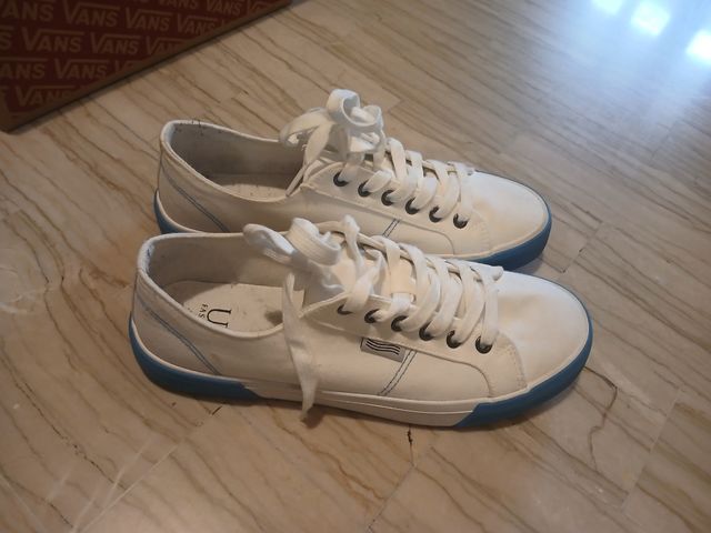 Scarpe  di ginnastica 