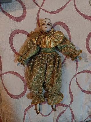 Arlequín antiguo de porcelana