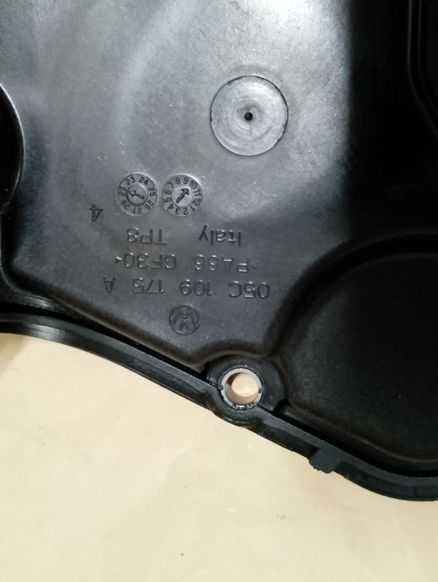 Tapa de distribución 05c109175a