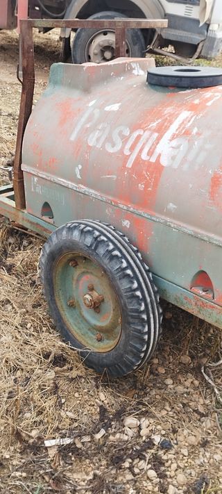 Sulfatadora ,cuba de herbicida