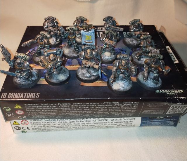 Warhammer 40k space marine