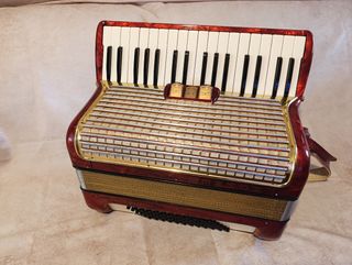 ⭐Acordeon Hohner Concerto 2 72 bajos 