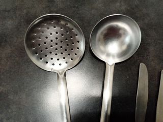 Set di utensili da cucina. In acciaio 