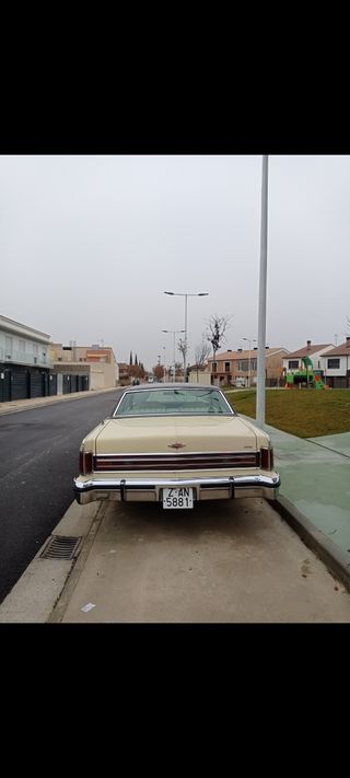 Lincoln continental 1977
