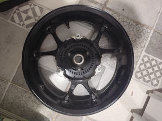 LLANTA TRASERA, YAMAHA NMAX AÑO 2024.