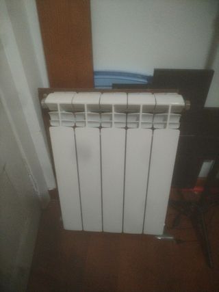 Radiador de pared de agua