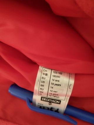 Mono esqui y guantes