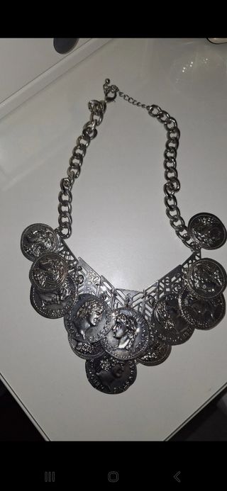 Collar colgante monedas