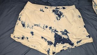 Conjunto tie dye sudadera y bermuda Zara