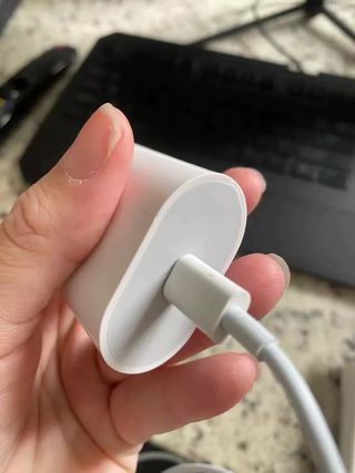 Adaptador de carga de 20W de Apple