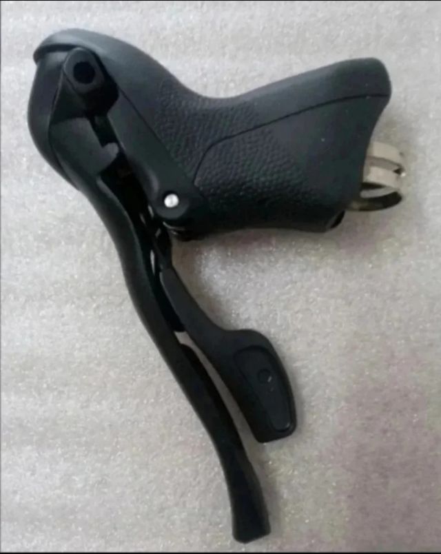 Manetas duales de cambio y freno 3x8 velocidades 