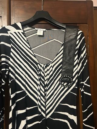 Vestito leggero a maniche lunghe