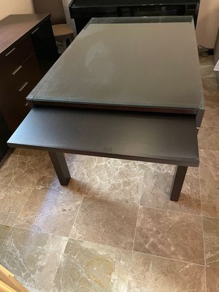 Mesa extensible de salon de madera color marron