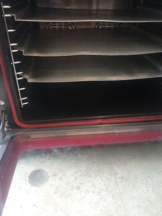 Horno con 3 badejas