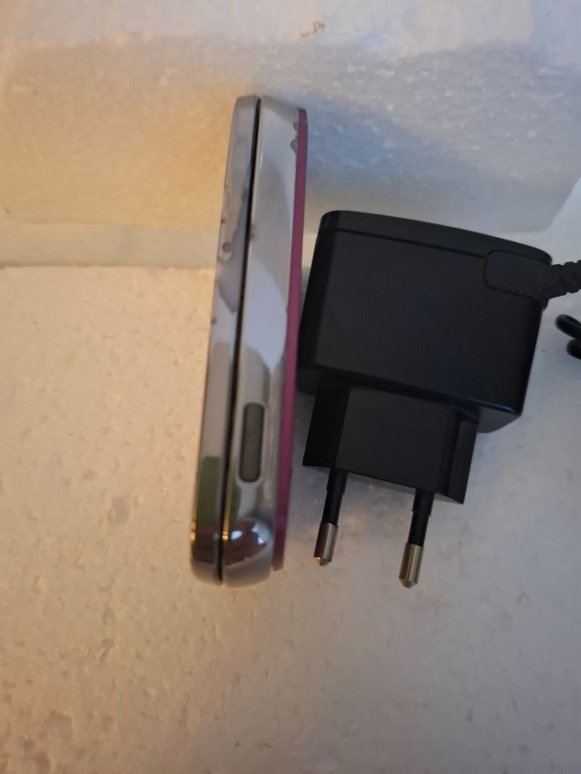 Teléfono nokia 7230