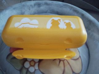 Tupperware 