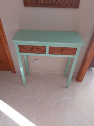 Mueble auxiliar y espejo