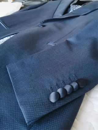 OPORTUNIDAD!! Traje de ceremonia.SE REGALA CHALECO