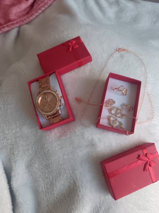 Reloj rosado mujer con pulsera collar pendientes