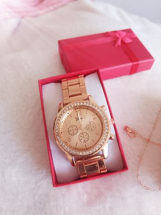 Reloj rosado mujer con pulsera collar pendientes