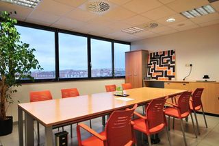 Oficina en alquiler en Orcoyen