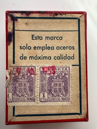 Caja con plumillas 1942