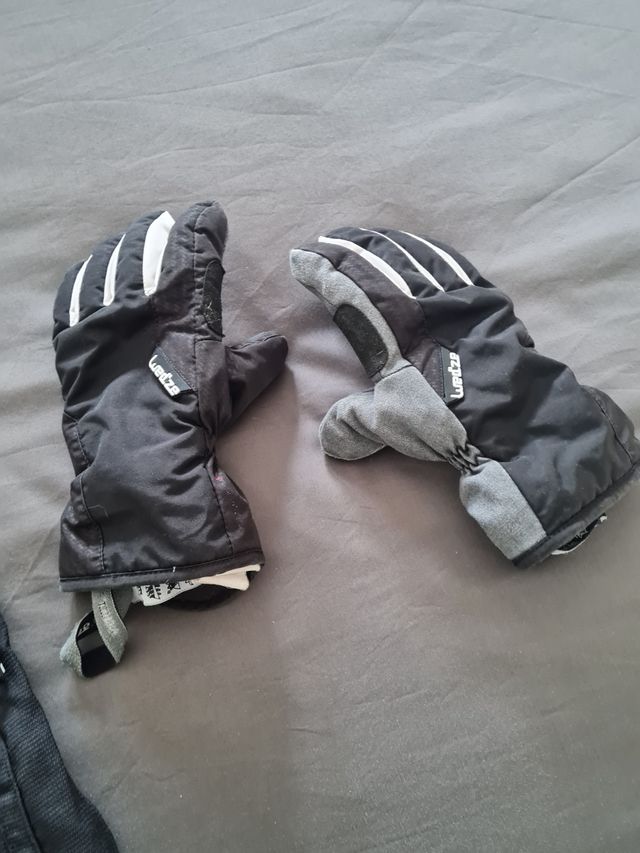 Pantalon y guantes de nieve