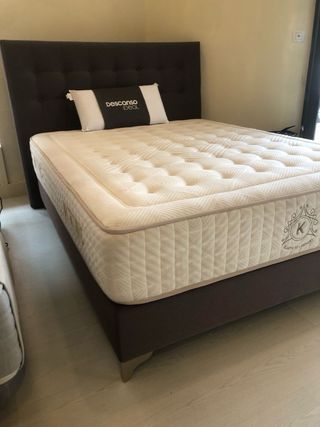 Conjunto de cabecero, divan y colchon