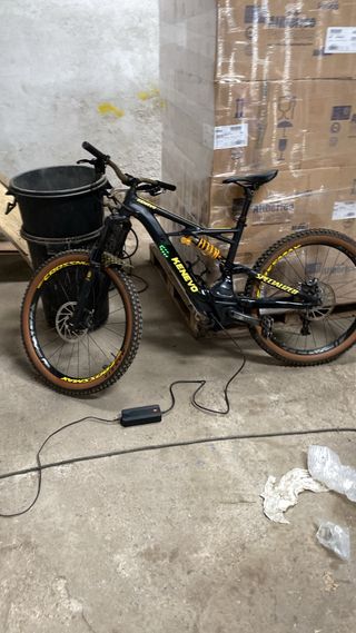 Bicicleta Ebike Specialized turbo kenevo expert