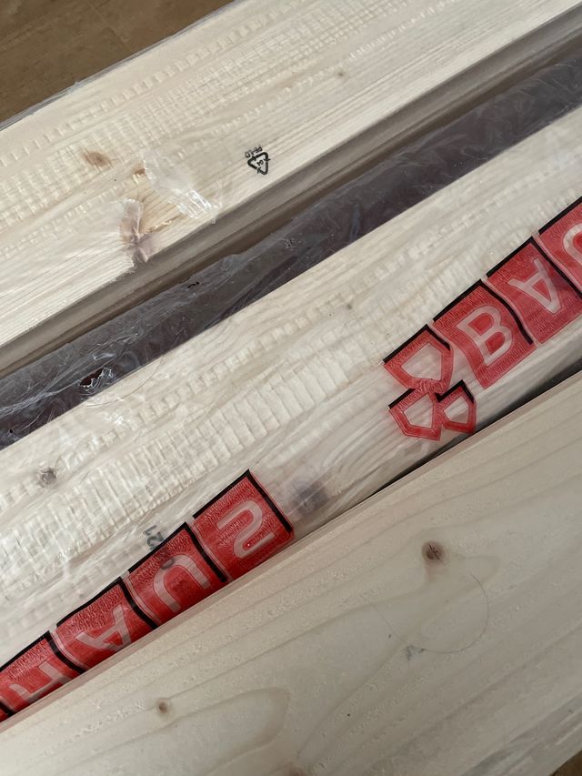 Revestimiento pared madera 240x 96x 0’5 cms