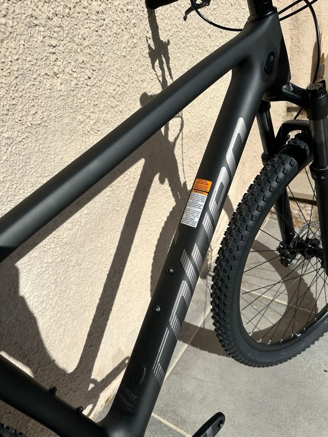 Coluer Carbono Poison talla M 2025