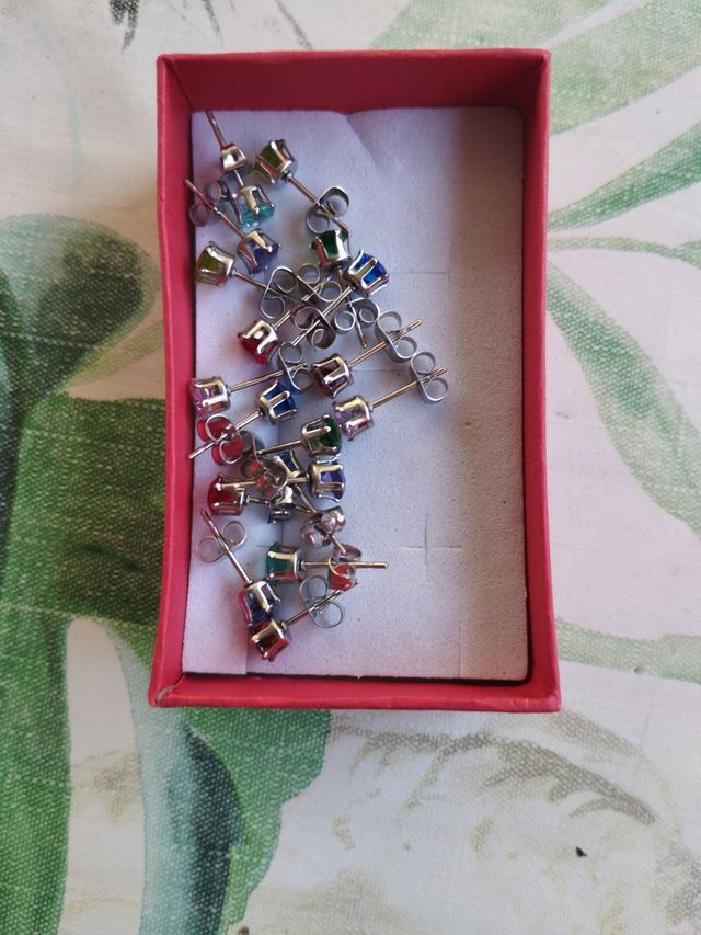 Pendientes acero colores