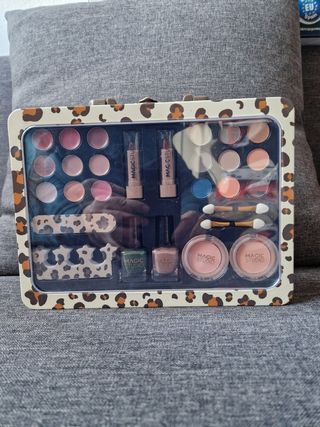 Maletín Maquillaje Safari "Magic Studio"