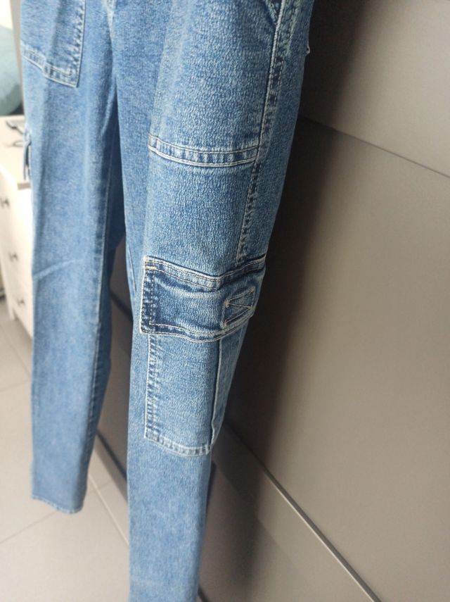 Pantalón vaquero talla 38.