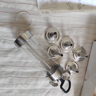 Jeringa pastelera profesional y 18 moldes silicona