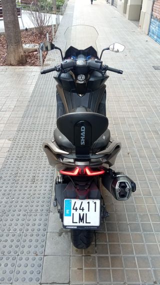 Kymco AK 550 con 28.322 km