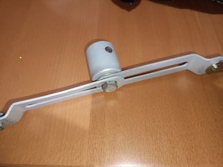 Proyector Óptoma Gancho de Techo