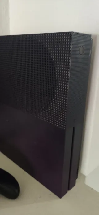 Xbox One S edizione Fortnite verde