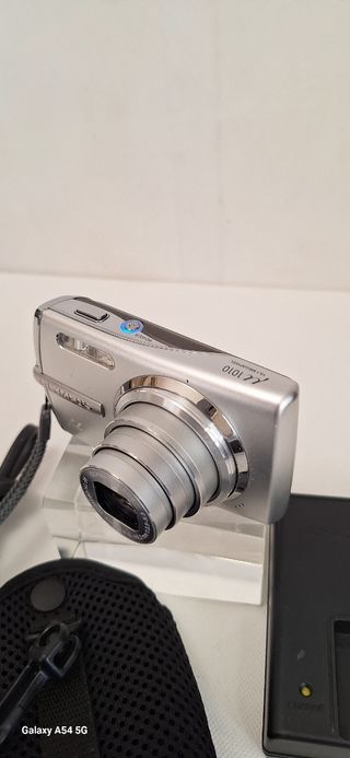 Camara digital Olympus M1010