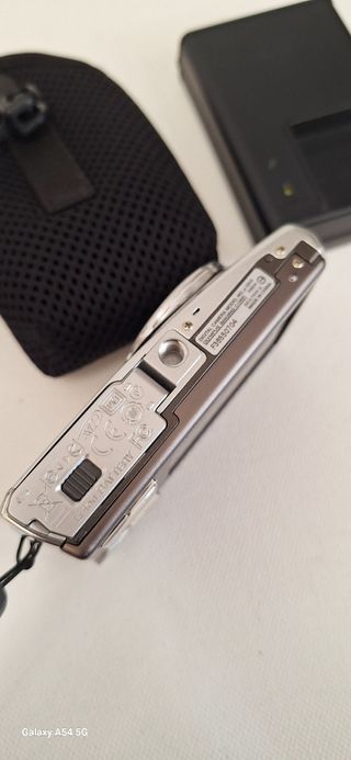 Camara digital Olympus M1010