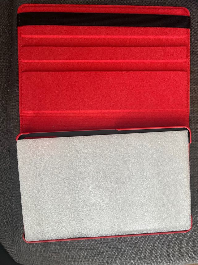 Funda Roja Tablet 10 pulgadas nueva