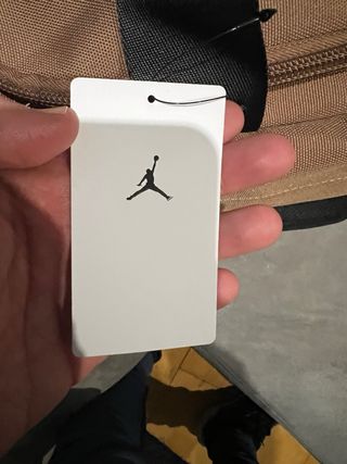 Macuto bolsa de deporte Nike Jordan marrón Nueva