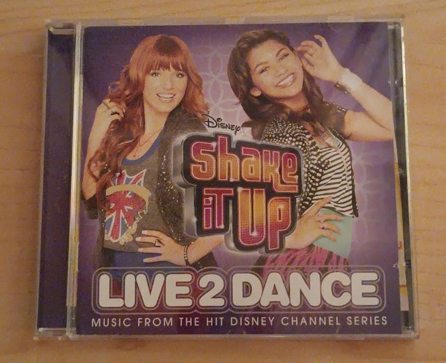 CD Shake It Up