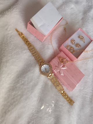 Conjunto reloj, esfera romana, collar, pulsera...