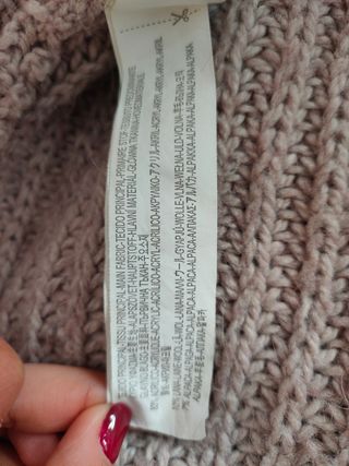 Chaqueta ancha de lana con capucha
