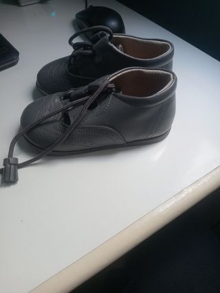Zapatos vestir número 23