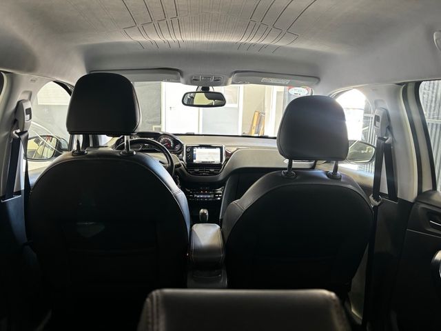Peugeot 2008 2015