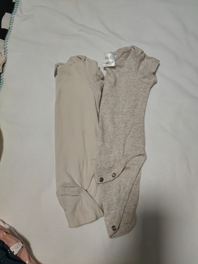 Bodys y pijamas Bebe 3 meses